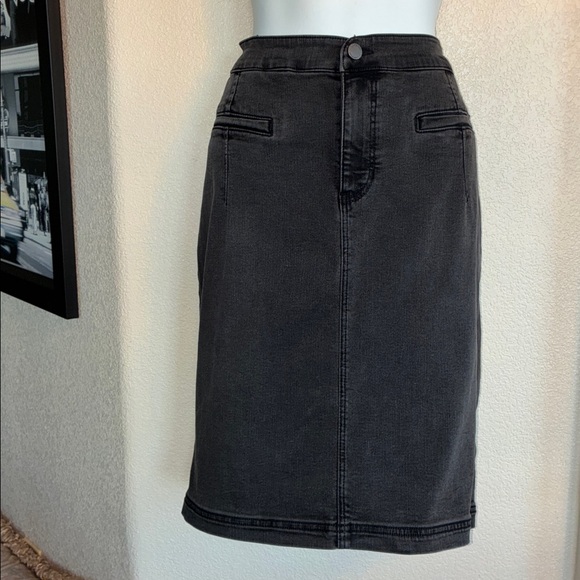 LIVERPOOL Black Denim Skirt, Stretchy, pockets, 14 EUC - Picture 1 of 17
